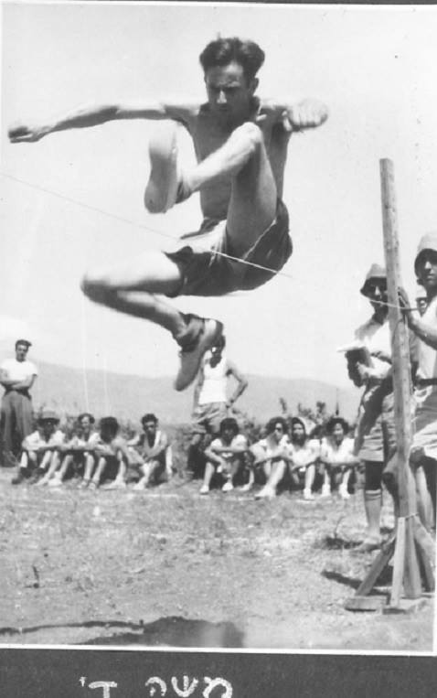 משה דודקביץ - יום ספורט 1950